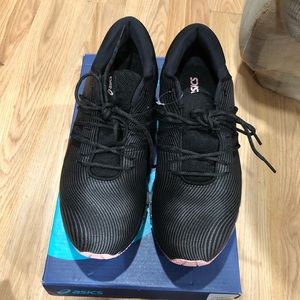 ASICS Women’s GEL-QUANTUM 360 4 Sneakers